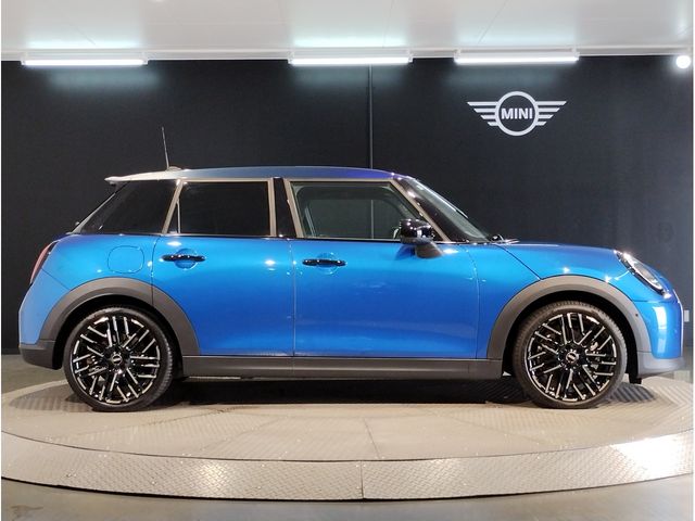 MINI COOPER 5DOOR