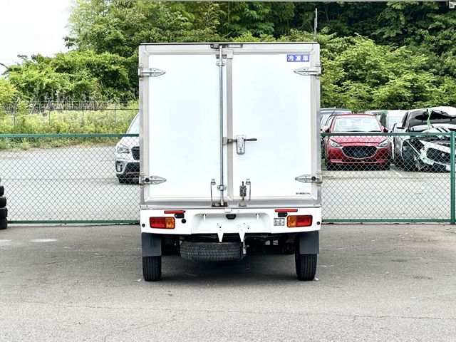 SAMBAR truck 4WD