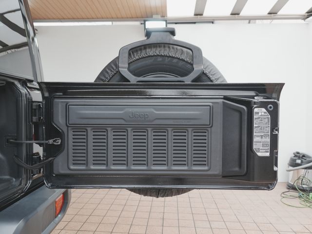 JEEP WRANGLER UNLIMITED