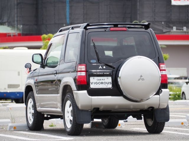PAJERO MINI