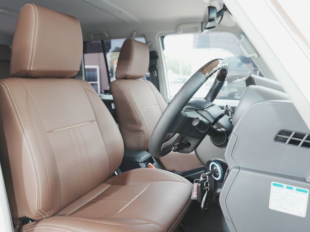 LANDCRUISER 70