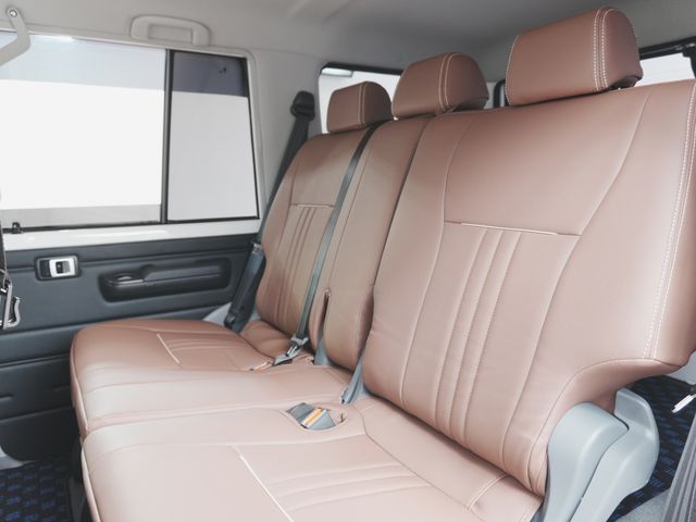 LANDCRUISER 70