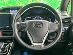 VOXY HYBRID