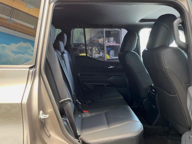 LANDCRUISER 250