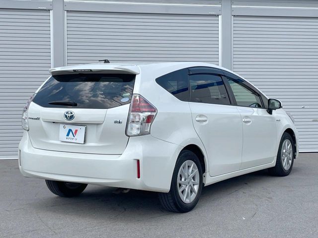 PRIUS Alpha