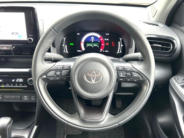 YARIS CROSS HYBRID