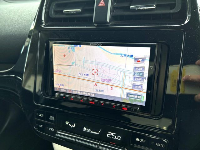 PRIUS 4WD