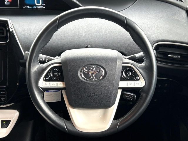 PRIUS 4WD