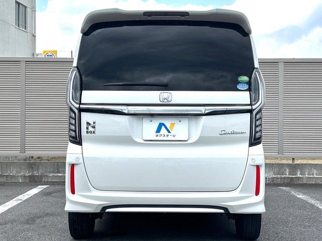 N BOX CUSTOM