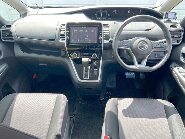 SERENA  S-HYBRID 4WD