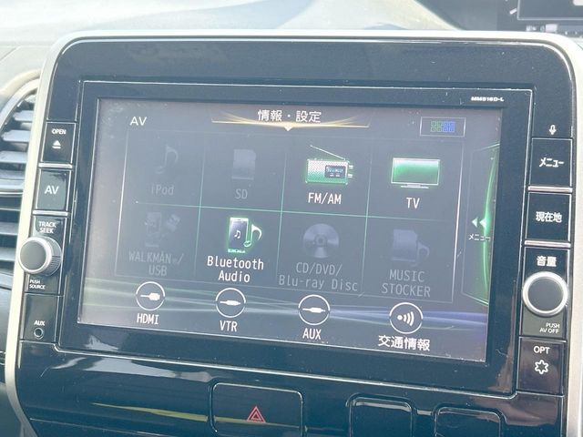 SERENA  S-HYBRID 4WD