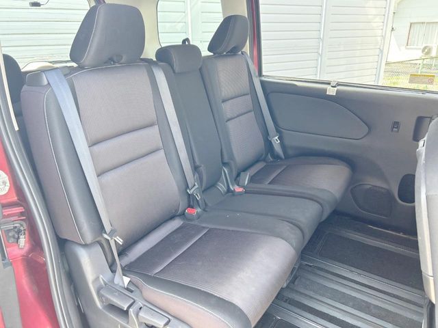 SERENA  S-HYBRID 4WD