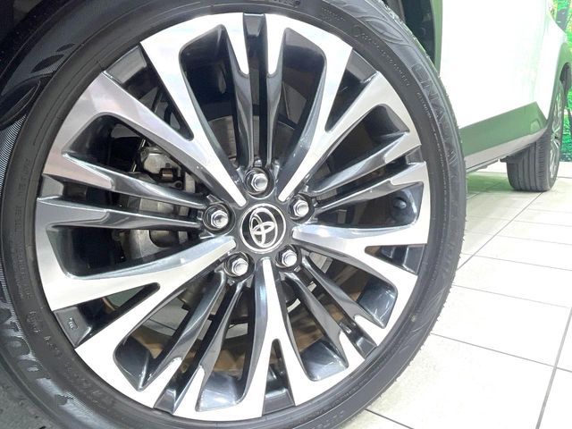YARIS CROSS HYBRID