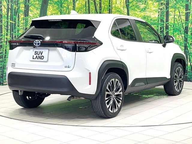 YARIS CROSS HYBRID