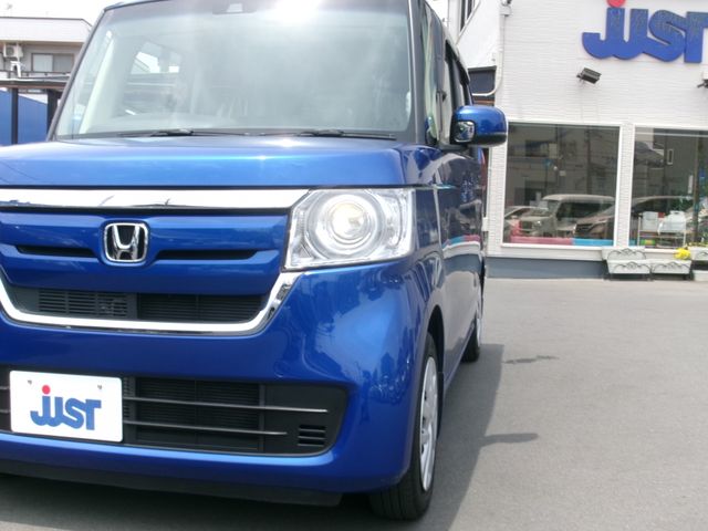 N BOX