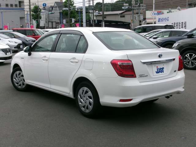 COROLLA AXIO HYBRID
