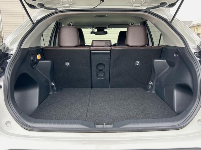 YARIS CROSS HYBRID