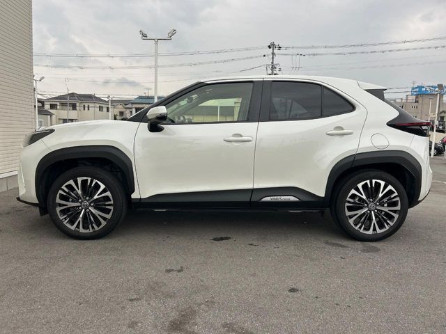 YARIS CROSS HYBRID