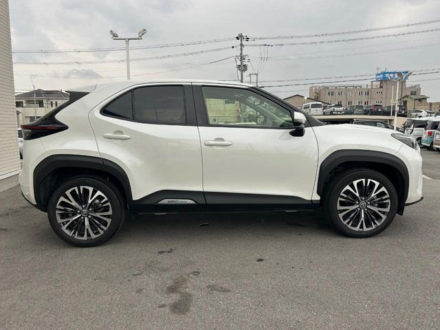 YARIS CROSS HYBRID
