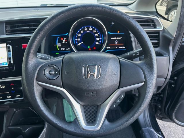 FIT HYBRID