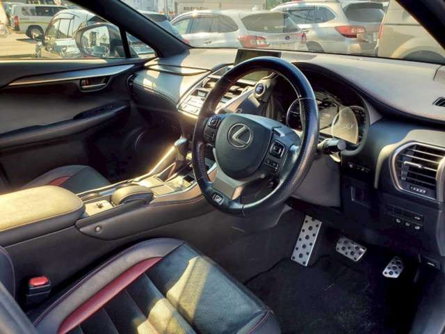 LEXUS NX300h