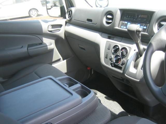 CARAVAN van 2WD