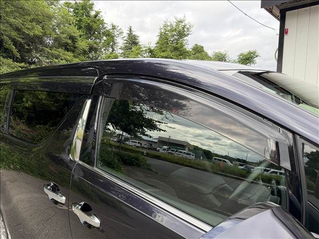 ALPHARD hybrid 4WD
