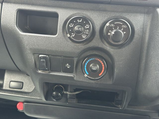 HIACE van 2WD