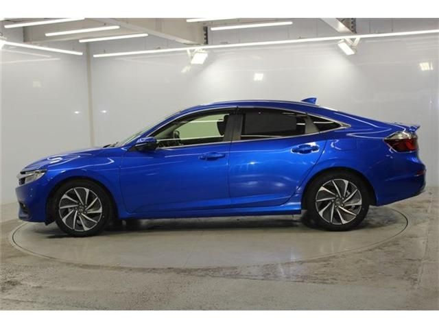 INSIGHT sedan