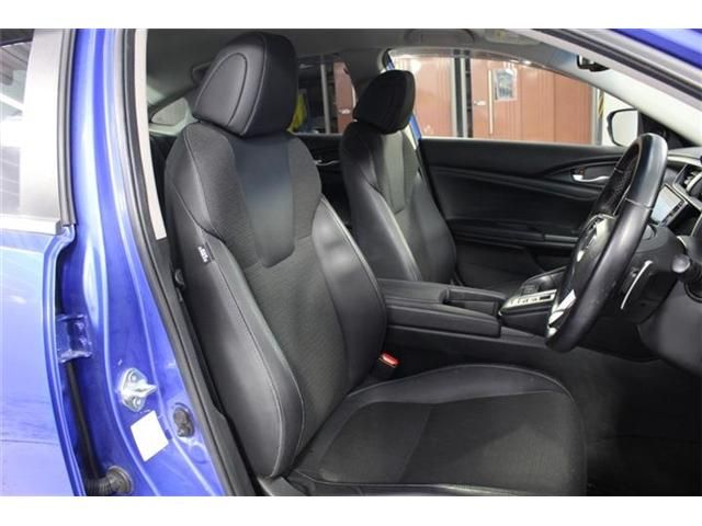 INSIGHT sedan