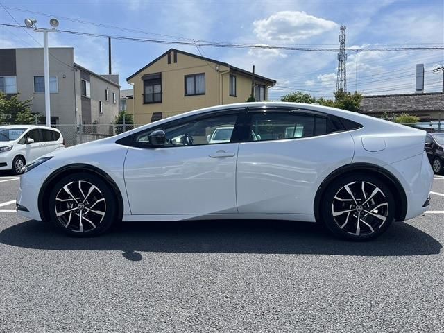 PRIUS PHV