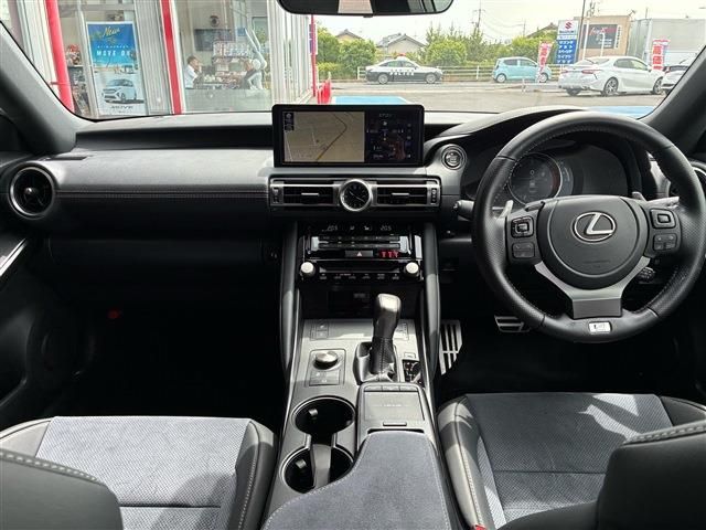 LEXUS IS350
