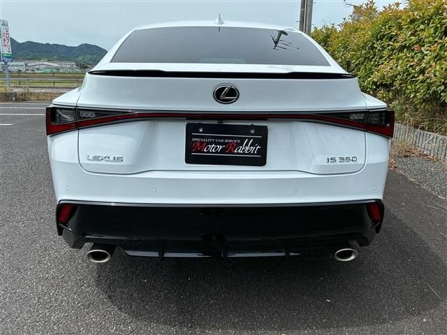 LEXUS IS350