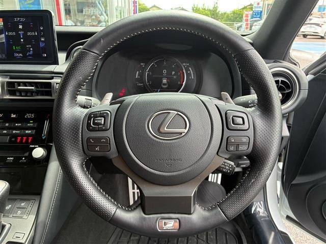 LEXUS IS350
