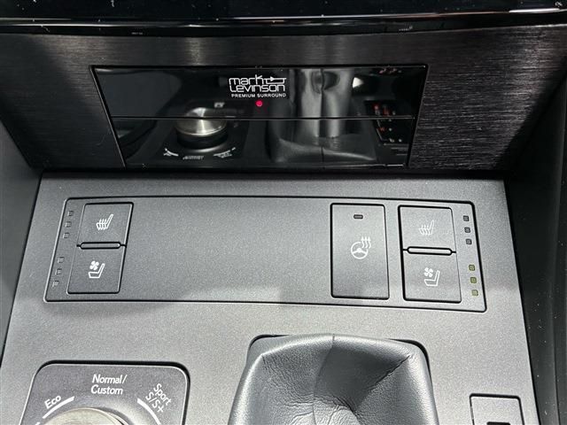 LEXUS IS350