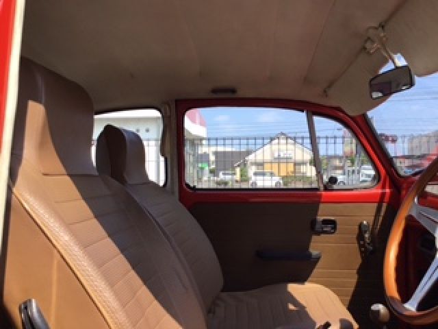 VOLKSWAGEN BEETLE