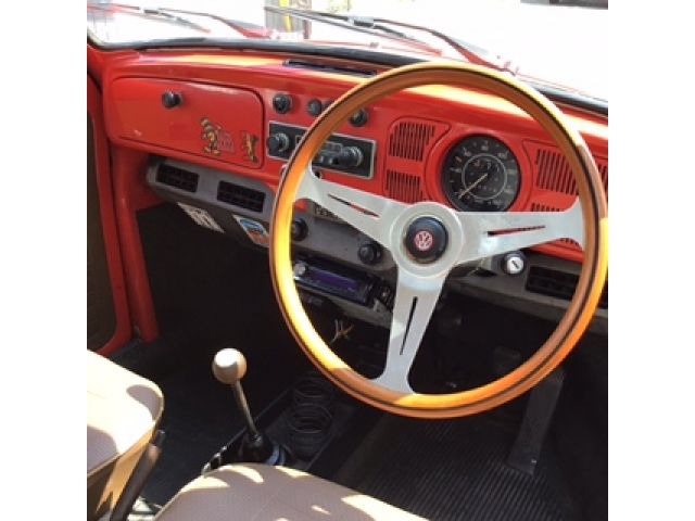 VOLKSWAGEN BEETLE