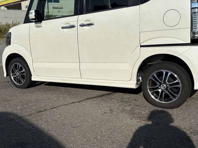 N BOX CUSTOM 4WD