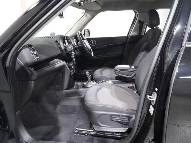 MINI COOPER CROSSOVER