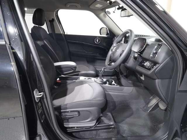 MINI COOPER CROSSOVER