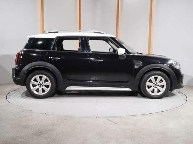 MINI COOPER CROSSOVER