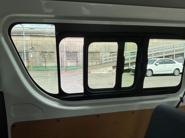 HIACE van 1.25t 2WD