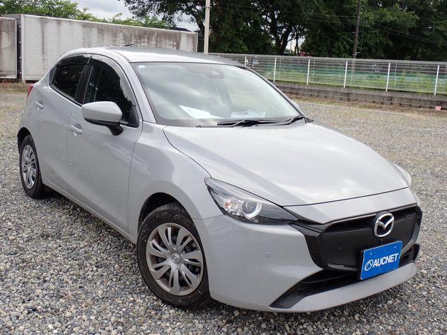 MAZDA2
