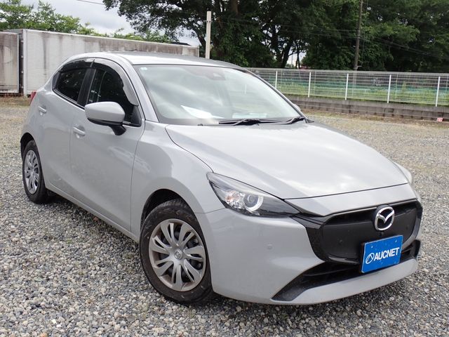 MAZDA2