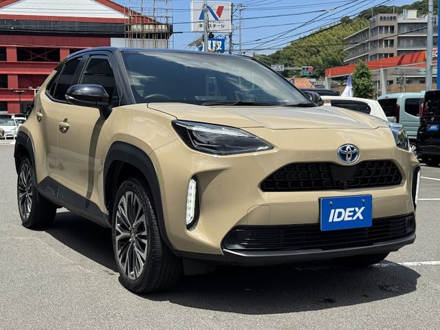 YARIS CROSS HYBRID