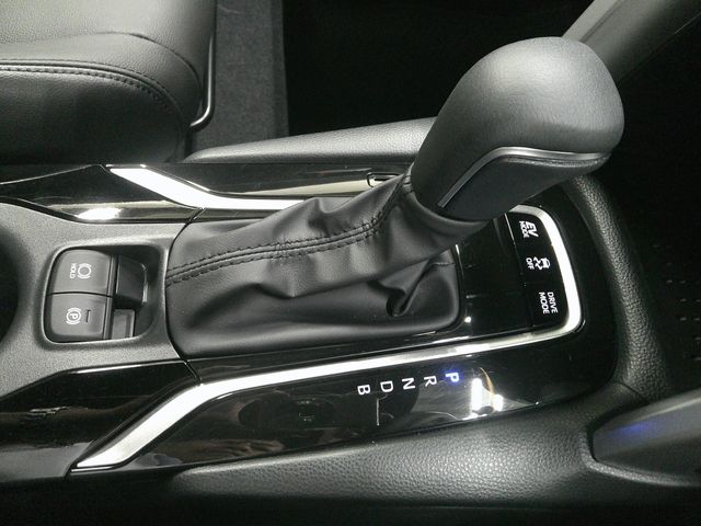 COROLLA CROSS HYBRID
