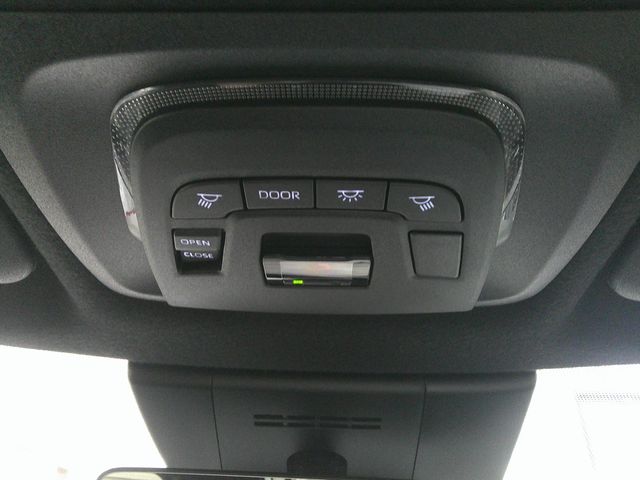 COROLLA CROSS HYBRID