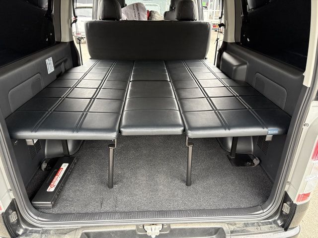 HIACE van 4WD
