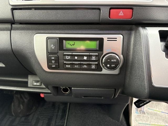HIACE van 4WD