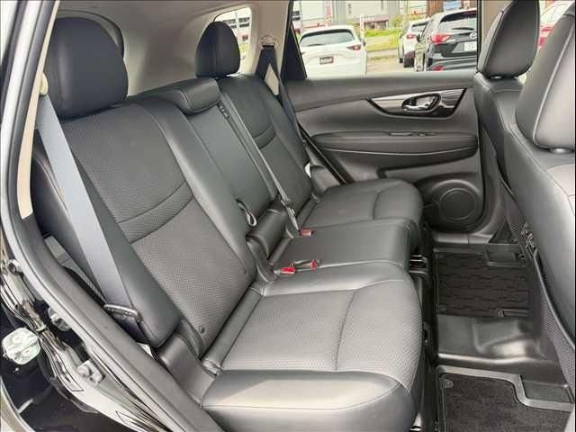 X-TRAIL 2WD